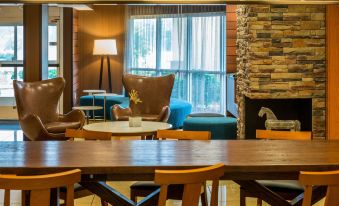 Fairfield Inn & Suites Nashville at Opryland