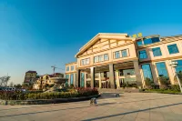 Zhongyuan Sunny International Hotel Hotel di Weihui