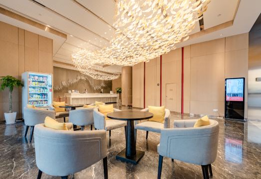 칭다오 하이톈 대극장 호텔