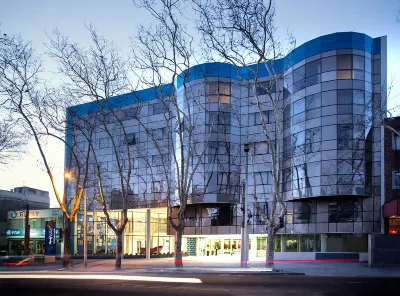 Regency Way Montevideo Hotel