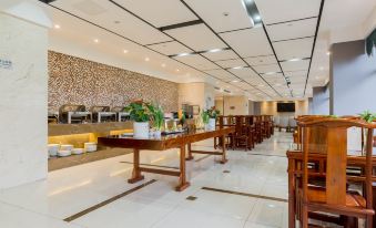 Yinhong Business Boutique Hotel