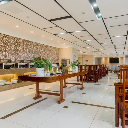 Yinhong Business Boutique Hotel