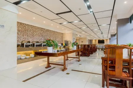Yinhong Business Boutique Hotel Отели рядом с достопримечательностью «Yancheng Safari Park»