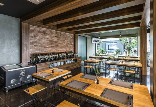 크레스코 호텔 부리람