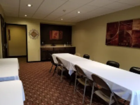 Inn at Mountainview Hotels in Unity Township