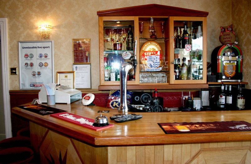 Ilfracombe House Hotel - Near Cliffs Pavilion photo 5