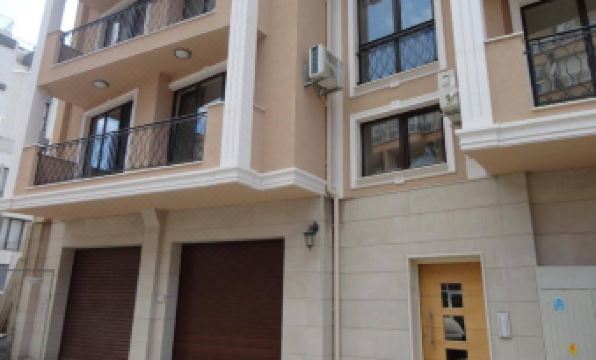 Holiday Apartments in Pomorie - Housity