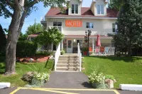 Motel Derfal Hotels in Varennes