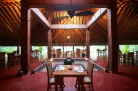 Neeleshwar Hermitage - breakfast