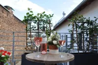 Six! Eat Work Sleep Hotels in Bruehl