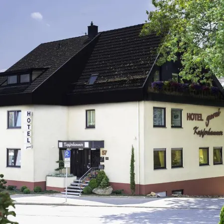 Hotel am Kupferhammer Отели в г. Тюбинген