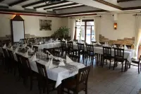 Landhotel Lindenhof - Hotel & Restaurant Hotels in der Nähe von Grevenbroich
