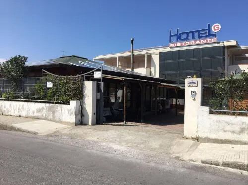 Hotel Grotte Hotels in Patti