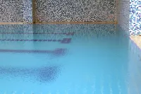 Cosmopolitan Hotel - Pools