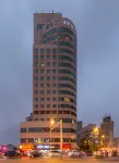 Huatong Hotel Отели рядом с достопримечательностью «Yuejiang Marina»