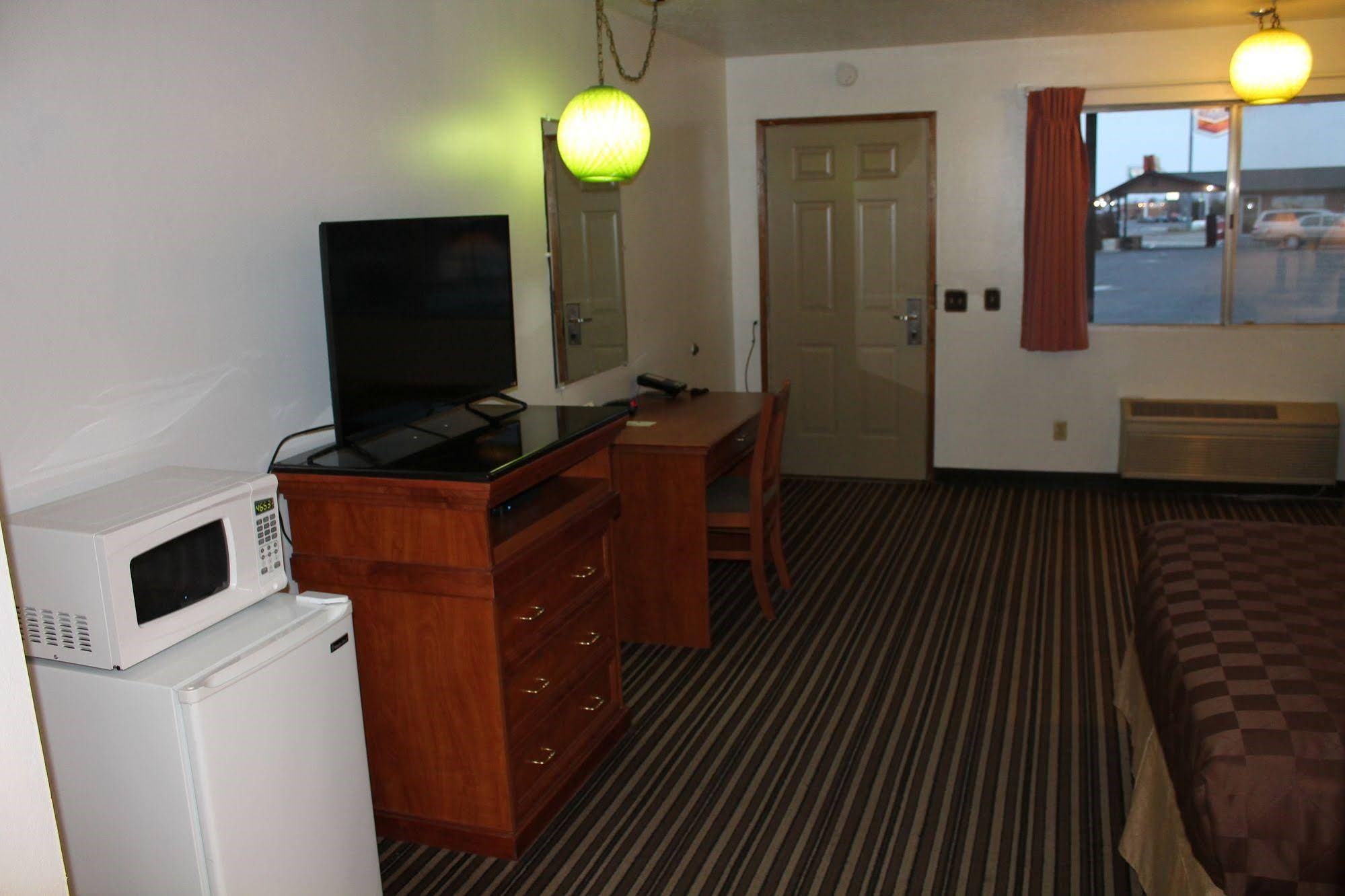 Americas Best Value Inn Boardman