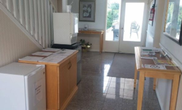 Sunnycrest Motel - Housity