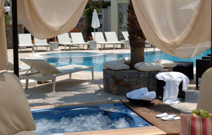 Angela Suites Boutique Hotel