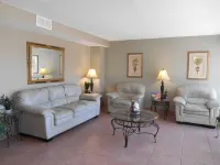 Tropical Seas Hotel