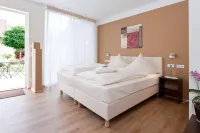 Engelhard Das Landhotel Garni Отели в г. Фремдинген