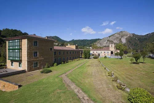 Parador de Cangas de Onis Hotels in Parres