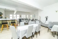 Pasiphae Hotel