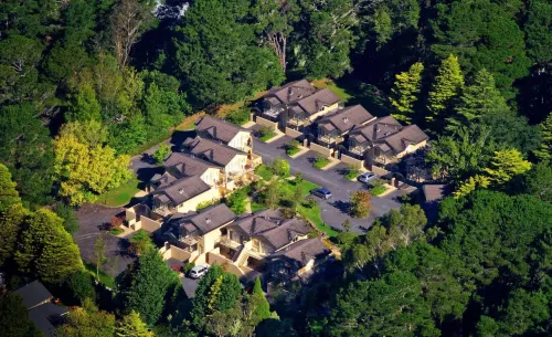 Falls Mountain Retreat Blue Mountains Hotels in Wentworth Falls
