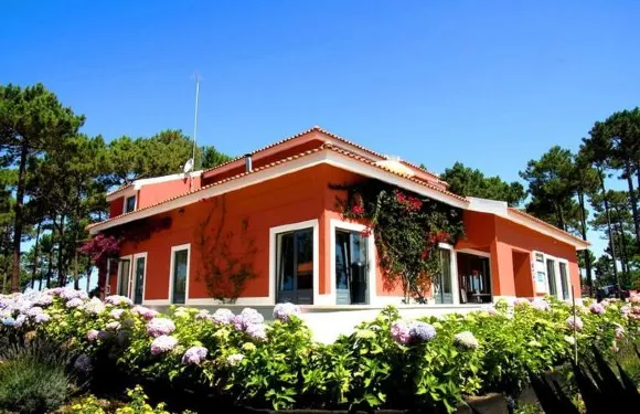 納薩爾奧海户外度假村