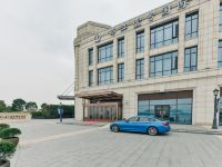 邻江壹号国际邮轮酒店(上海宝杨路港区店) - 酒店外部