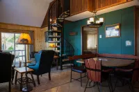 Curriers Lakeview Lodge Hotels in Cedar Lake