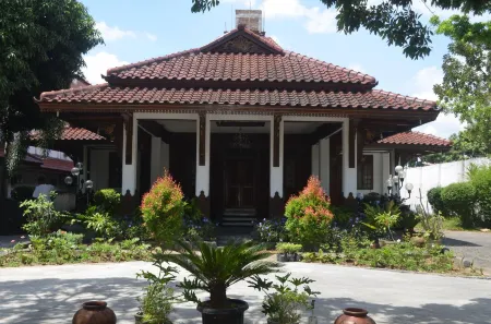 Sadinah Sahid Josodipuro Hotel