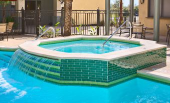 Courtyard Houma