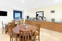 Microtel Inn & Suites by Wyndham Kearney - Bữa sáng