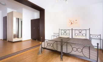 Vatra Accommodation - Housity