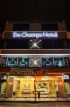 De Champs Hotel Hôtels à : 