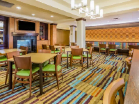 Fairfield Inn & Suites Turlock Hotels in Turlock