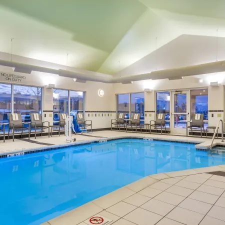 Fairfield Inn & Suites Madison East