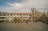 瓜州賓館（瓜州縣博物館人民政府店） - 停車場