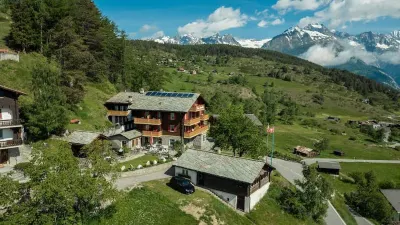 Hotel Restaurant Alpenblick Hotels in der Nähe von Luftseilbahn St. Niklaus - Jungen