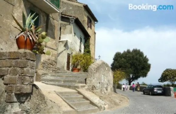 拉克倫拜內爾卡斯泰洛公寓