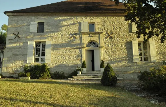 克洛斯路穆裏耶酒店