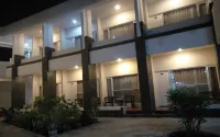 Hotel Manandang
