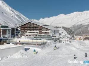 Hotel Alpina Deluxe