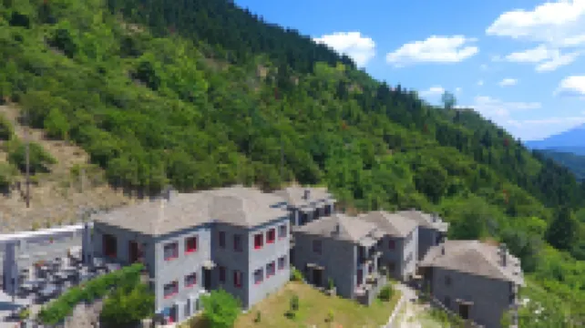 Rouista Tzoumerka Resort Hotel a 