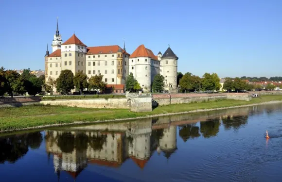 託嘎爾布羅霍夫酒店