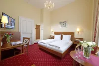 Hotel Schweizer Hof - Superior Hotels in Баден-Баден
