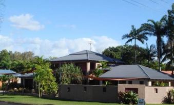 Pandanus Holiday Apartments