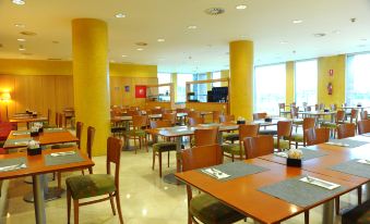 Hotel City Express Santander Parayas