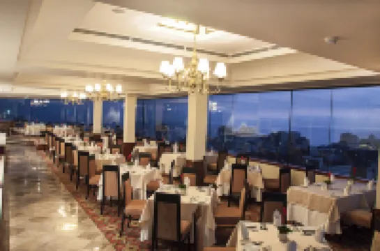 Hotel Estelar Miraflores