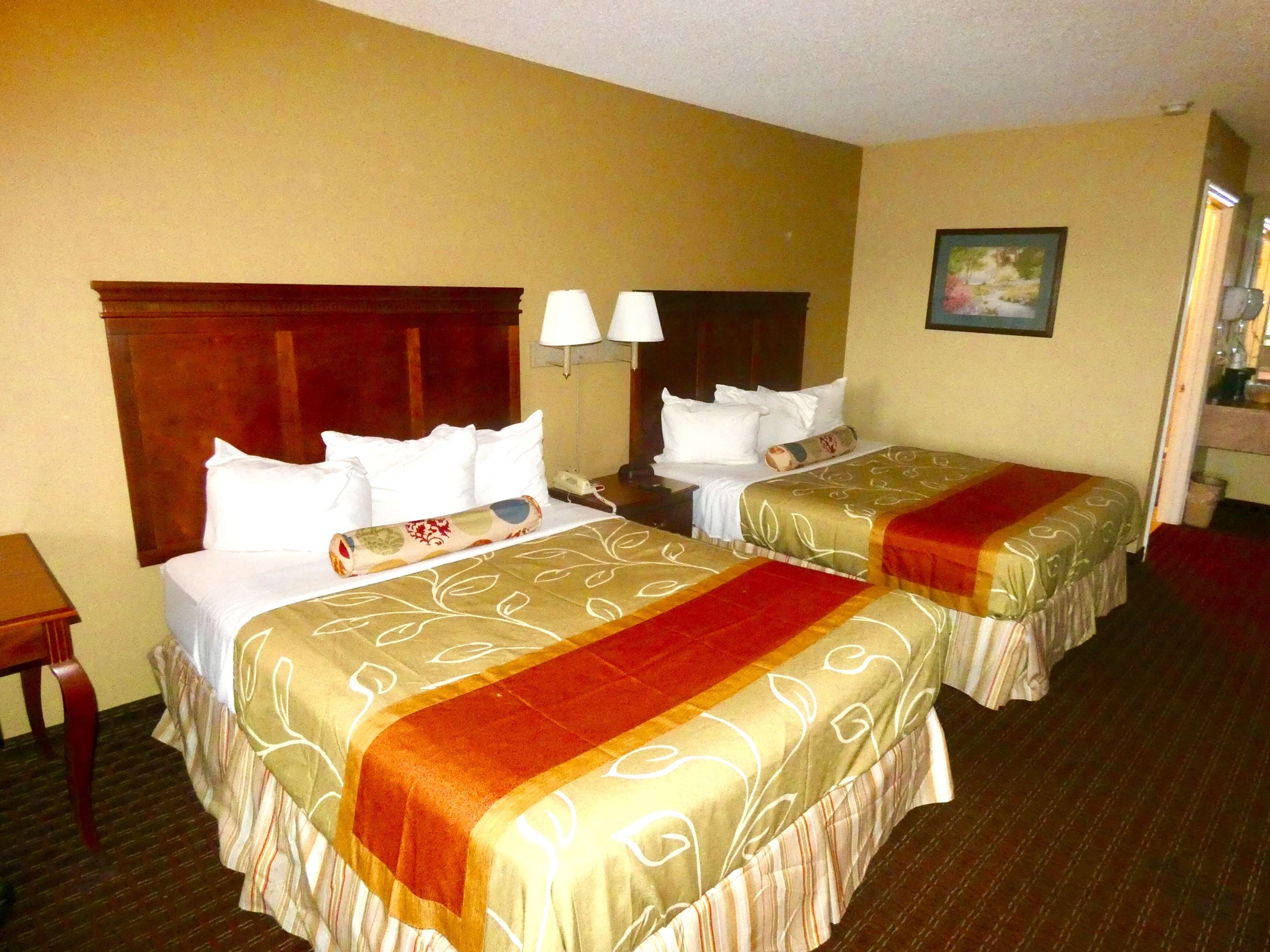 Americas Best Value Inn Montezuma